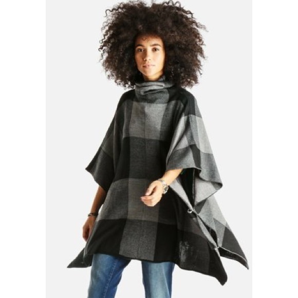 Noisy May O/S Edgy, Light, Asymmetrical Poncho with Silver Clip Detail - Picture 2 of 6